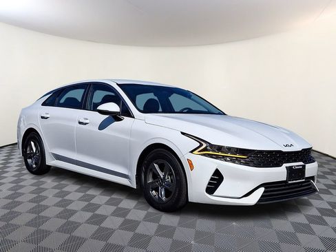 Used 2024 Kia K5 LXS FWD image 1