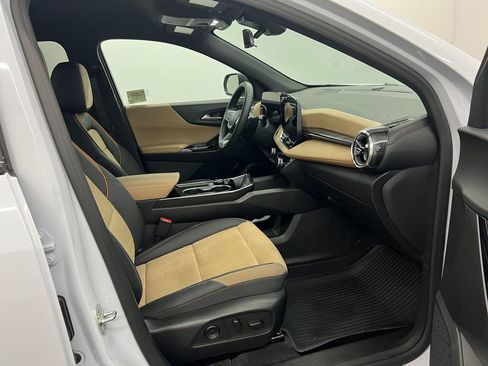 Used 2026 Chevrolet Equinox ACTIV w/ Convenience Package III image 26