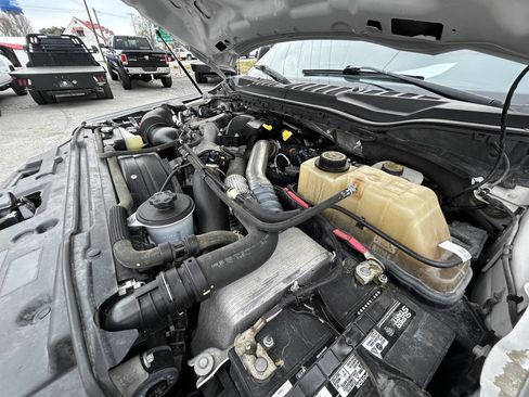 Used 2019 Ford F350 XL w/ Power Equipment Group image 31