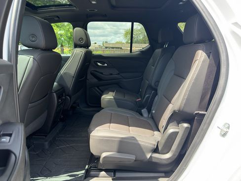 Used 2023 Chevrolet Traverse High Country w/ LPO, Floor Liner Package AWD/4WD image 14