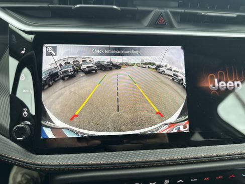 New 2026 Jeep Cherokee Overland AWD/4WD image 32