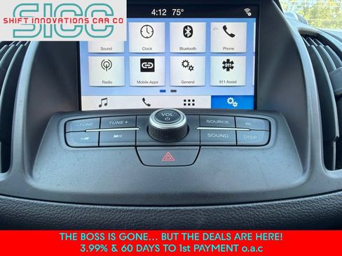 Used 2018 Ford Escape SE w/ SE Sport Appearance Package FWD image 16
