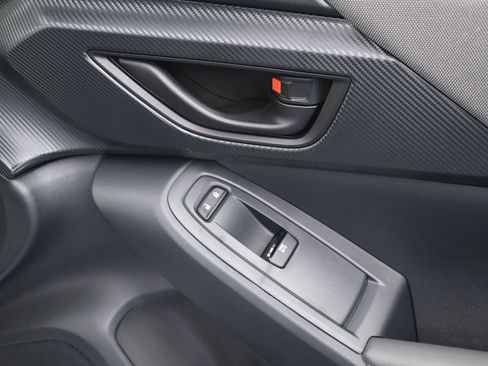 Used 2025 Subaru Crosstrek 2.0i Premium AWD/4WD image 16