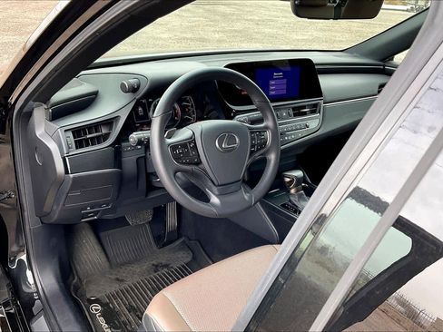 Certified 2025 Lexus ES 350 image 16