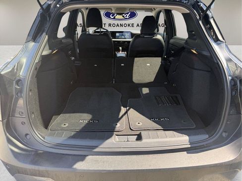 Used 2025 Nissan Kicks SR AWD/4WD image 18