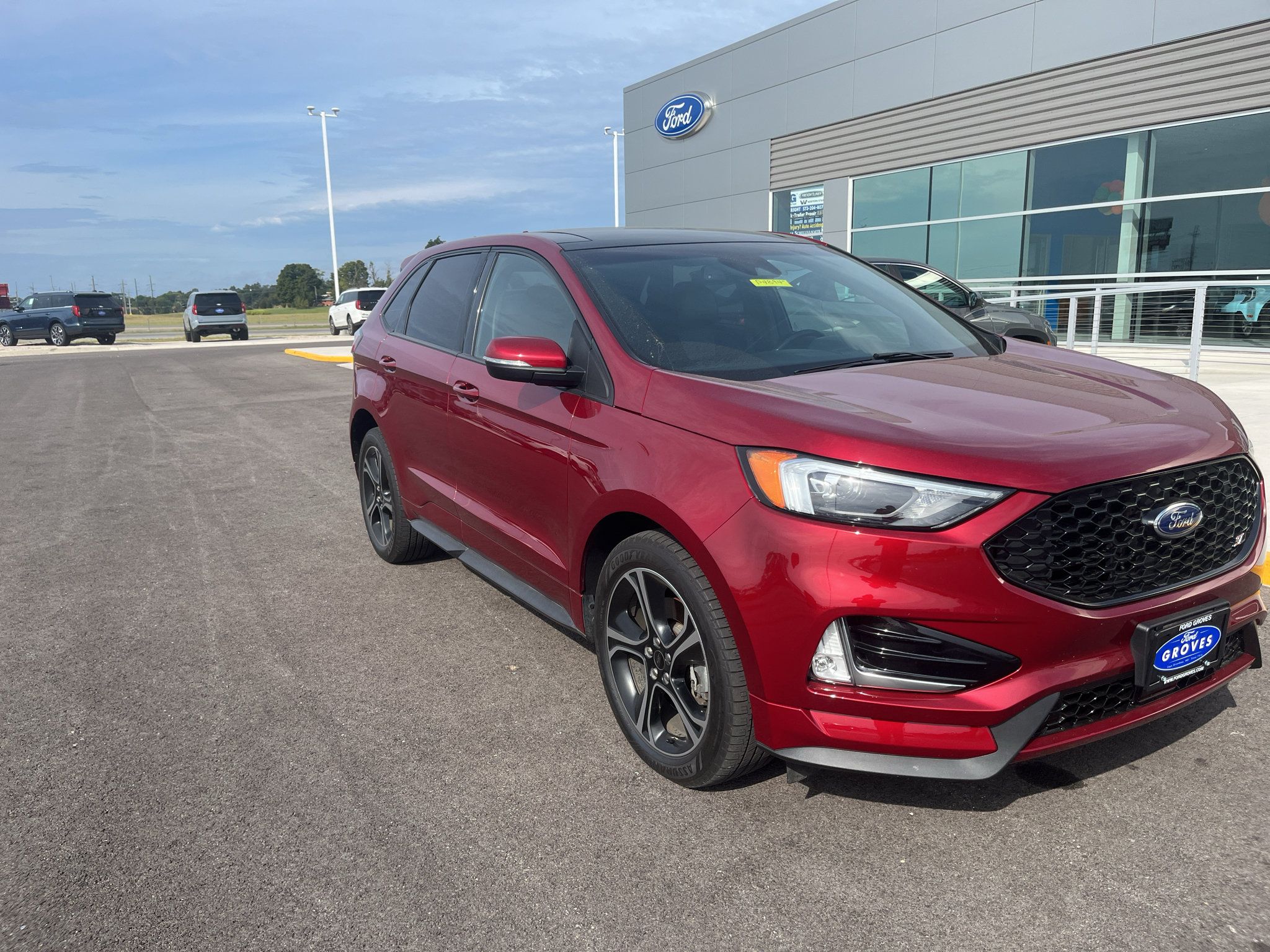 Used 2019 Ford Edge ST AWD/4WD image 23