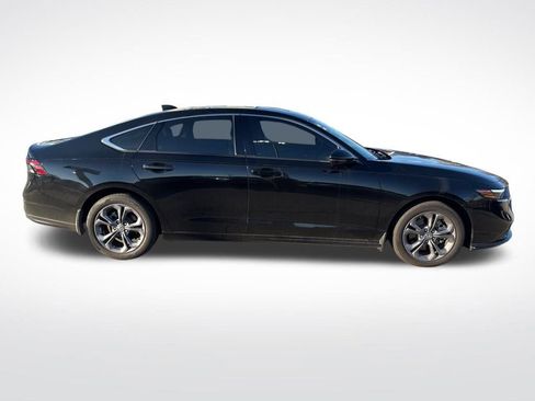 Used 2024 Honda Accord EX-L image 2