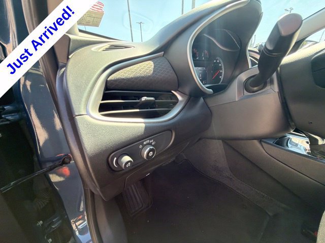 Used 2025 Chevrolet Malibu LT FWD image 36