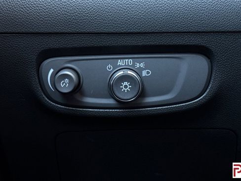 Used 2024 Buick Encore GX Sport Touring w/ Experience Buick Package image 32