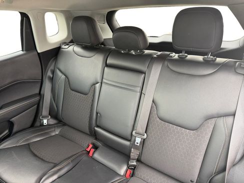 Used 2019 Jeep Compass Latitude image 13