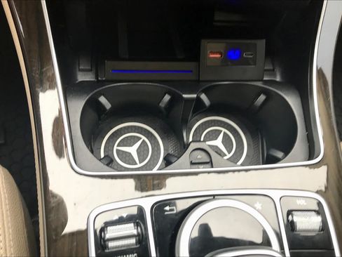 Used 2017 Mercedes-Benz GLC 300 image 35