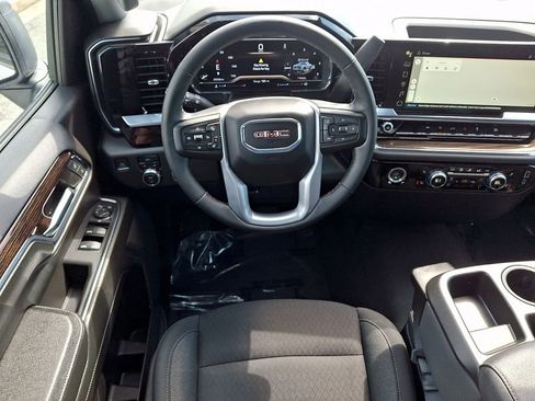 Certified 2024 GMC Sierra 1500 Elevation AWD/4WD image 11