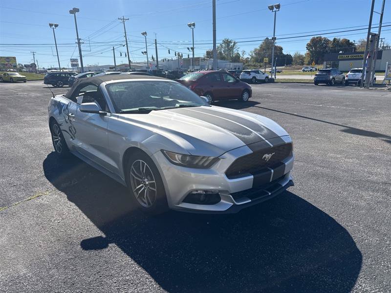 Used 2017 Ford Mustang Premium RWD image 4