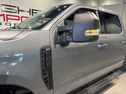 Used 2024 Ford F250 XLT w/ Black Appearance Package image 10