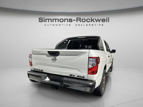 Used 2024 Nissan Titan SV w/ SV Bronze Edition Package image 13