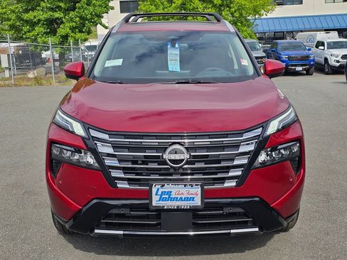 New 2026 Nissan Rogue Platinum w/ Platinum Premium Package AWD/4WD image 2