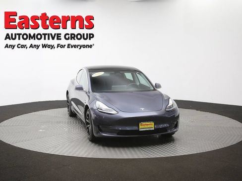Used 2020 Tesla Model 3 Standard Range Plus RWD image 45