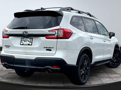 Used 2023 Subaru Ascent Onyx Edition AWD/4WD image 6