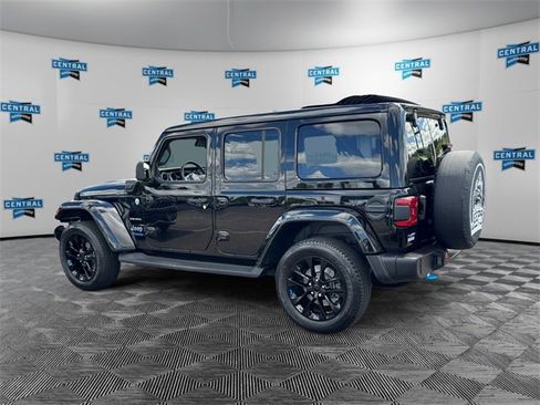Certified 2022 Jeep Wrangler Unlimited Sahara w/ Safety Group image 4