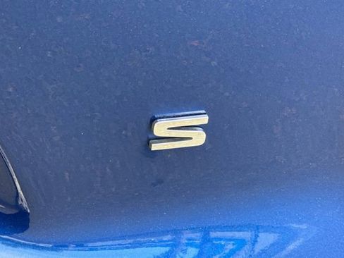 Used 2021 Kia Sorento S image 48