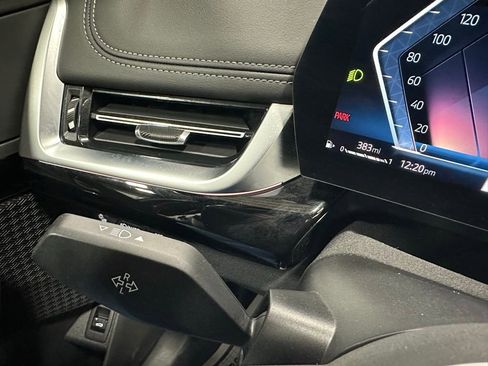 Used 2025 BMW X1 xDrive28i image 21