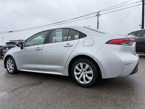 Used 2024 Toyota Corolla LE image 4