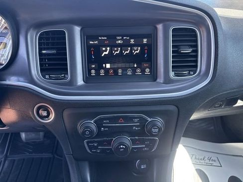 Used 2022 Dodge Charger SXT RWD image 19