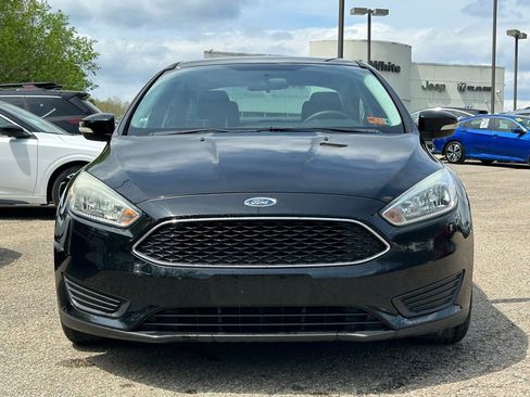 Used 2016 Ford Focus SE image 2