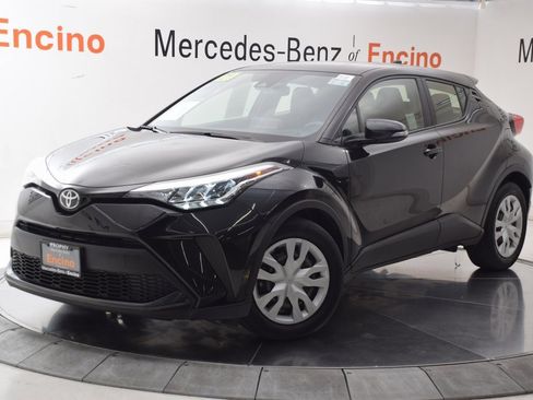Used 2021 Toyota C-HR LE image 2
