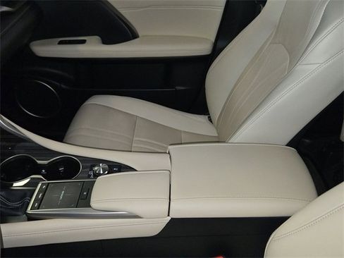 Used 2022 Lexus RX 450hL Luxury w/ Cold Area Package (CT) image 21