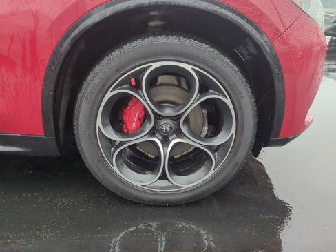 Used 2025 Alfa Romeo Stelvio Sprint w/ Veloce Package image 14