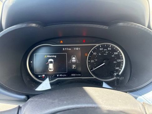 Used 2025 Nissan Versa SV w/ Trunk Package FWD image 6