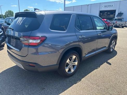 Used 2023 Honda Pilot EX-L image 3