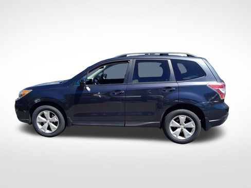 Used 2015 Subaru Forester 2.5i Premium w/ All-Weather Package AWD/4WD image 4