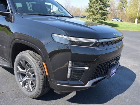 New 2026 Jeep Grand Wagoneer Limited w/ HD Trailer Tow Package AWD/4WD image 2