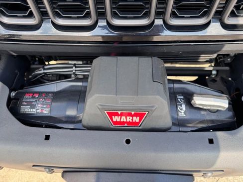 Used 2024 Jeep Wrangler Unlimited Rubicon AWD/4WD image 23