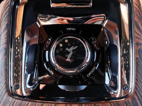 Used 2025 Rolls-Royce Cullinan image 63