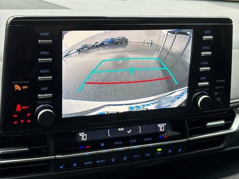 Used 2023 Toyota Sienna XSE w/ Protection Package (TMS) image 21