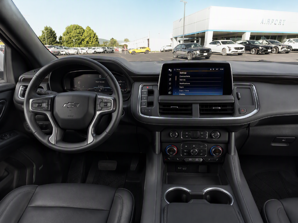 Used 2024 Chevrolet Suburban Z71 w/ Luxury Package AWD/4WD image 10