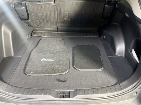 Used 2019 Toyota RAV4 XLE Premium w/ Cold Weather Package AWD/4WD image 25