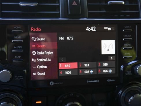 Used 2020 Toyota 4Runner TRD Off-Road Premium AWD/4WD image 33