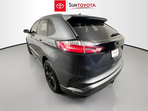 Used 2024 Ford Edge SE w/ Black Appearance Package image 6
