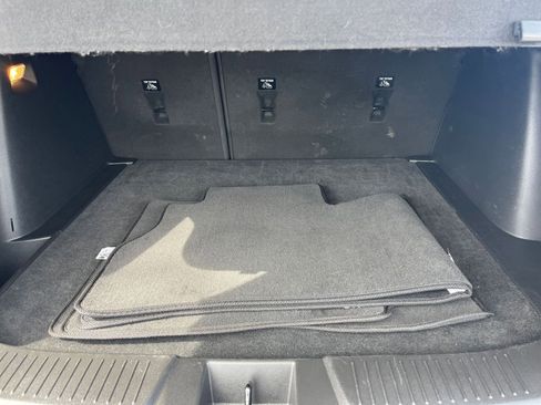 Used 2025 Chevrolet Trax LT w/ LT Convenience Package image 32