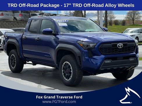Used 2024 Toyota Tacoma TRD Off-Road AWD/4WD image 34