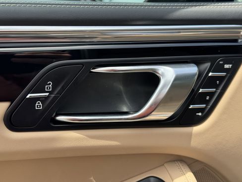 New 2025 Porsche Macan image 22