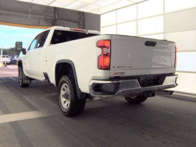 Used 2023 Chevrolet Silverado 3500 LT w/ Convenience Package AWD/4WD image 4