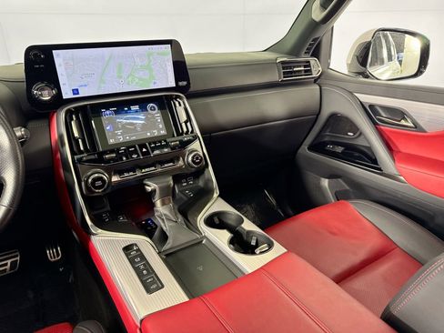 Used 2023 Lexus LX 600 F Sport image 32