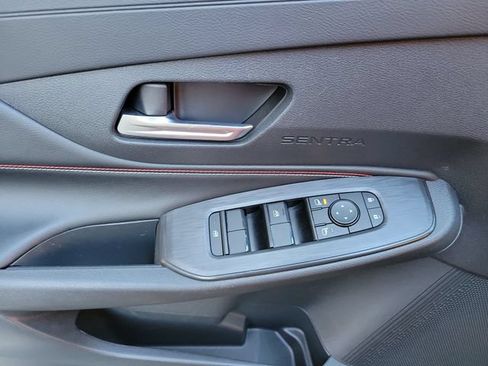 Used 2026 Nissan Sentra SR w/ Floor Mat Package FWD image 12