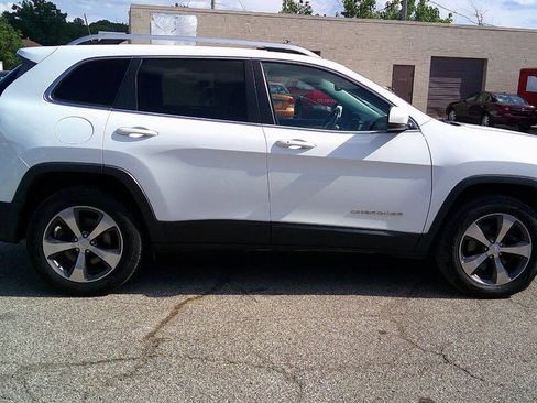 Used 2020 Jeep Cherokee Limited AWD/4WD image 4