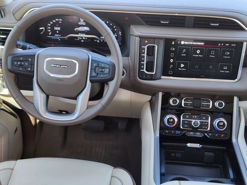 Used 2024 GMC Yukon Denali AWD/4WD image 29